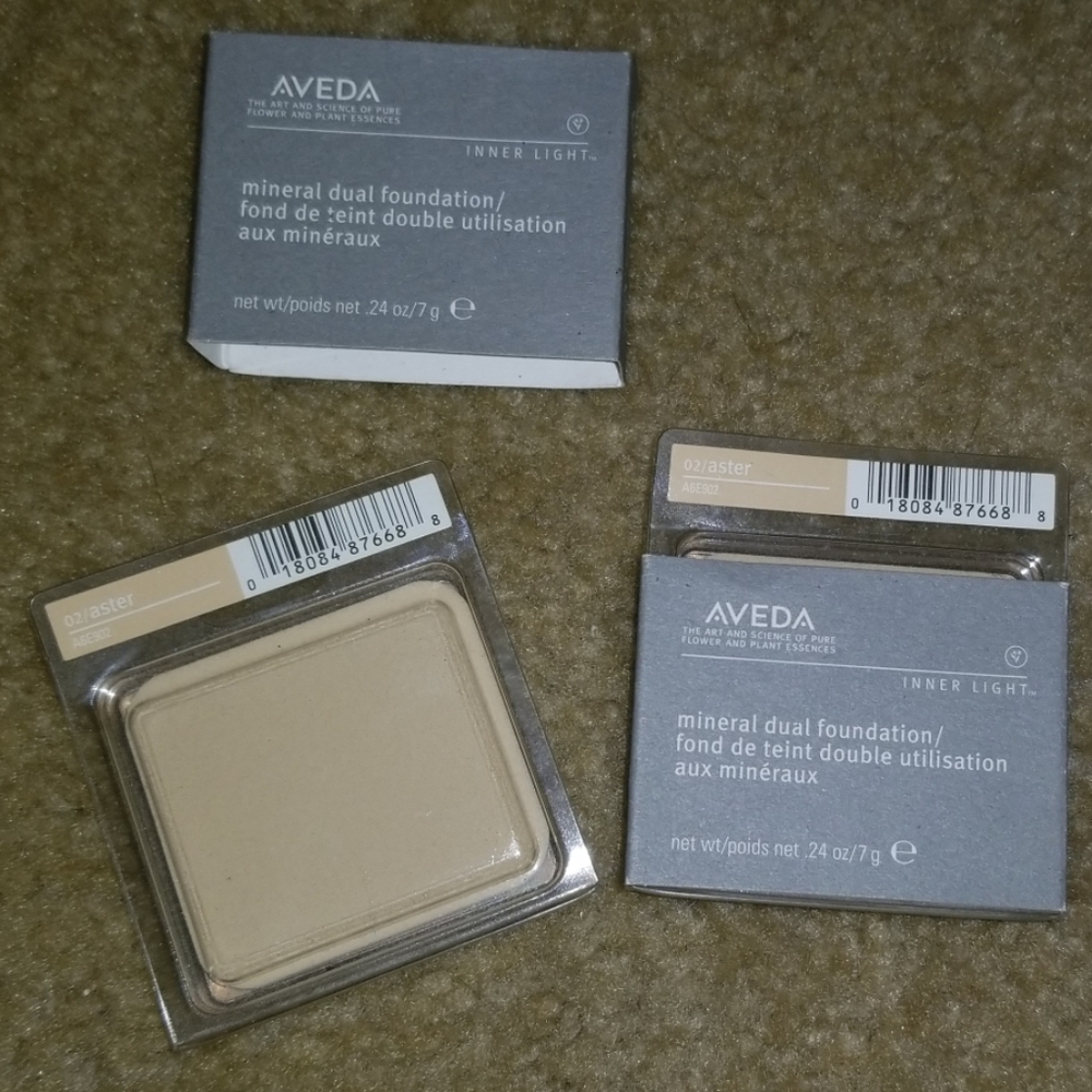 2 NWT AVEDA mineral dual foundation